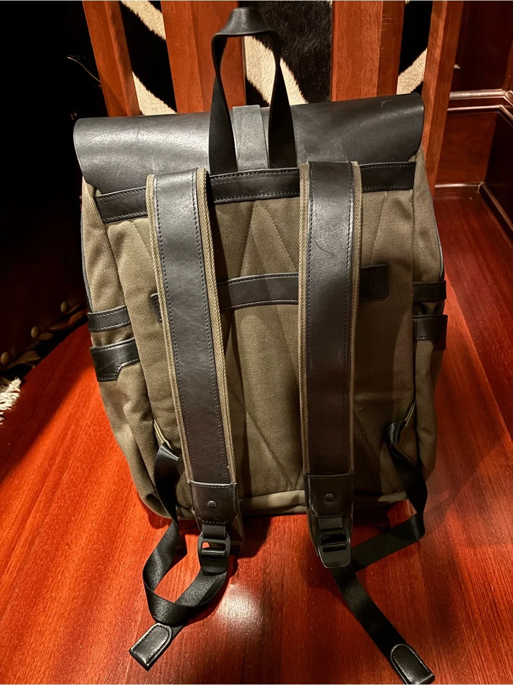 Allen Edmonds Fairfield Flap Backpack - Picture 3 of 11